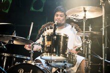 林山拓斗（Dr / ウソツキ）（Photo by Daisuke Miyashita）