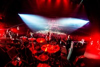 BLUE ENCOUNT「LIVER'S 武道館」の様子。（撮影：浜野カズシ）