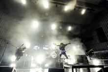 DIV「DIV ONEMAN LIVE 2016『DIVE!!!』at 日比谷野外大音楽堂」の様子。（Photo by MASANORI FUJIKAWA）