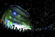 DIV「DIV ONEMAN LIVE 2016『DIVE!!!』at 日比谷野外大音楽堂」の様子。（Photo by MASANORI FUJIKAWA）