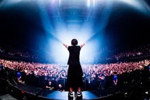 「MIYAVI Japan Tour 2016 "NEW BEAT, NEW FUTURE"」ファイナル公演の様子。