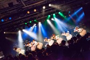 Ange☆Reve「渡辺くるみ・音咲セリナバースデーライブ2016～くるせりBRAVE Challenge」東京・新宿BLAZE公演の様子。（写真提供：ポニーキャニオン）