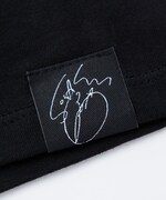 キャンペーンC賞の賞品「オリジナルブラックTシャツ」イメージ。