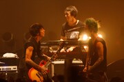 the HIATUS写真集「Hands Of Gravity Tour On the Show.」掲載写真