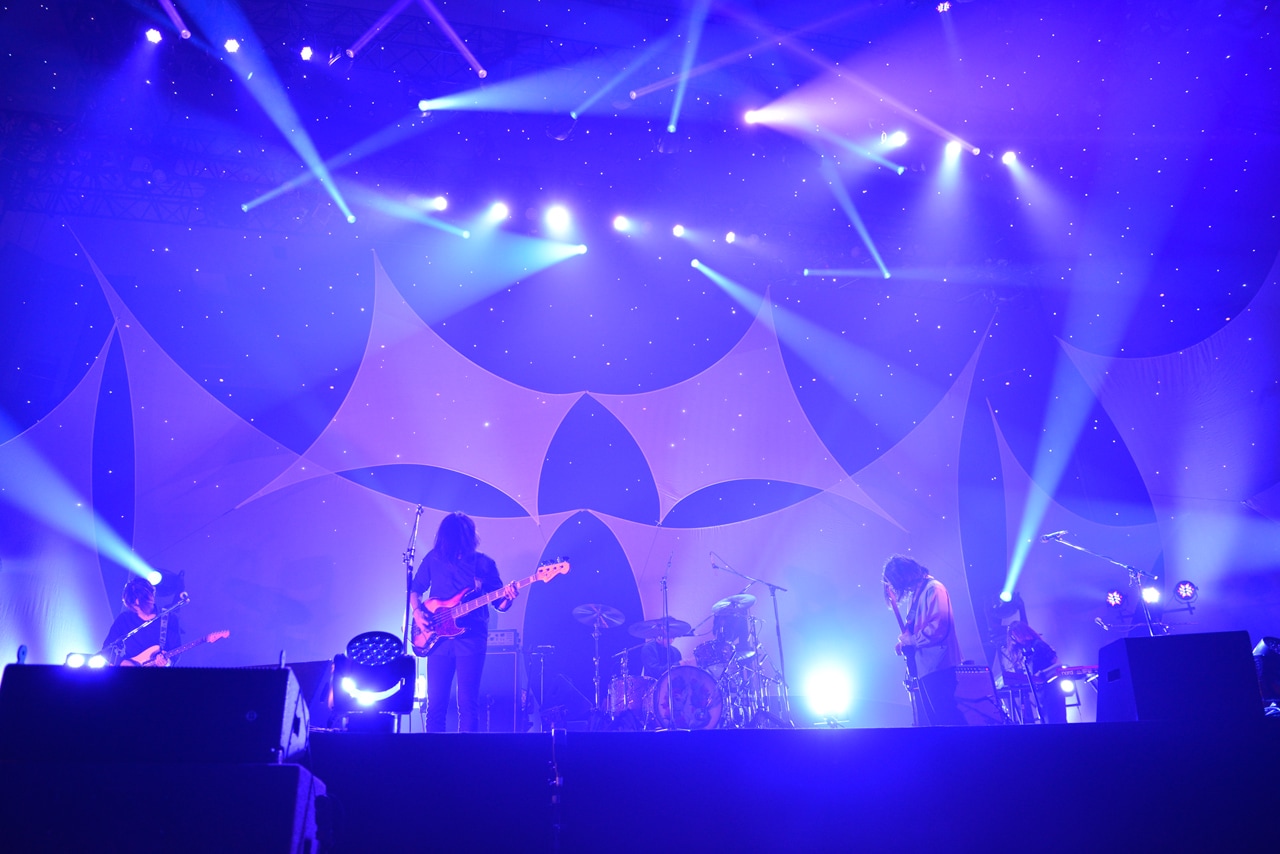 Galileo Galilei Last Live~車輪の軸~ at 日本武道館」の様子 Galileo Galilei Last Live~車輪の軸~ at 日本武道館」の様子