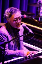 KO-ICHIRO（Key, Cho）（撮影：林洋輔）