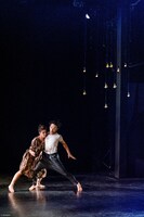 「JUDAS, CHRIST WITH SOY ユダ、キリスト ウィズ ソイ～太宰治『駈込み訴え』より～」の様子。(c)bozzo