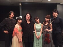 左から林田順平.JP（Cello）、椎名琴音（Vo）、岩井俊二（G）、桑原まこ（Piano）、荒井桃子（Violin）、宮内陽輔（G）。(c)2016 Rockwell Eyes Inc.