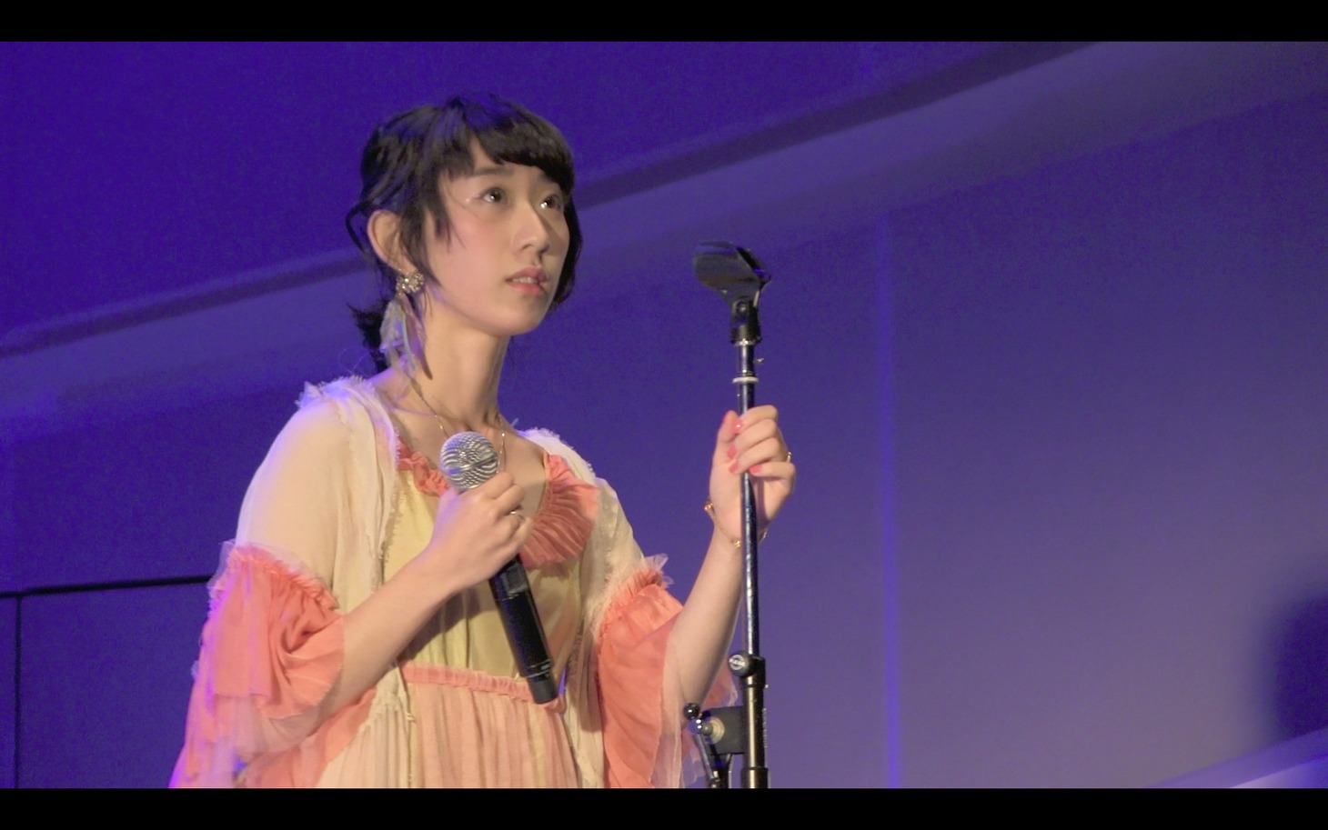 椎名琴音 (c)2016 Rockwell Eyes Inc.