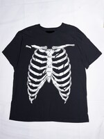 TwitterでのキャンペーンでプレゼントされるTシャツ。