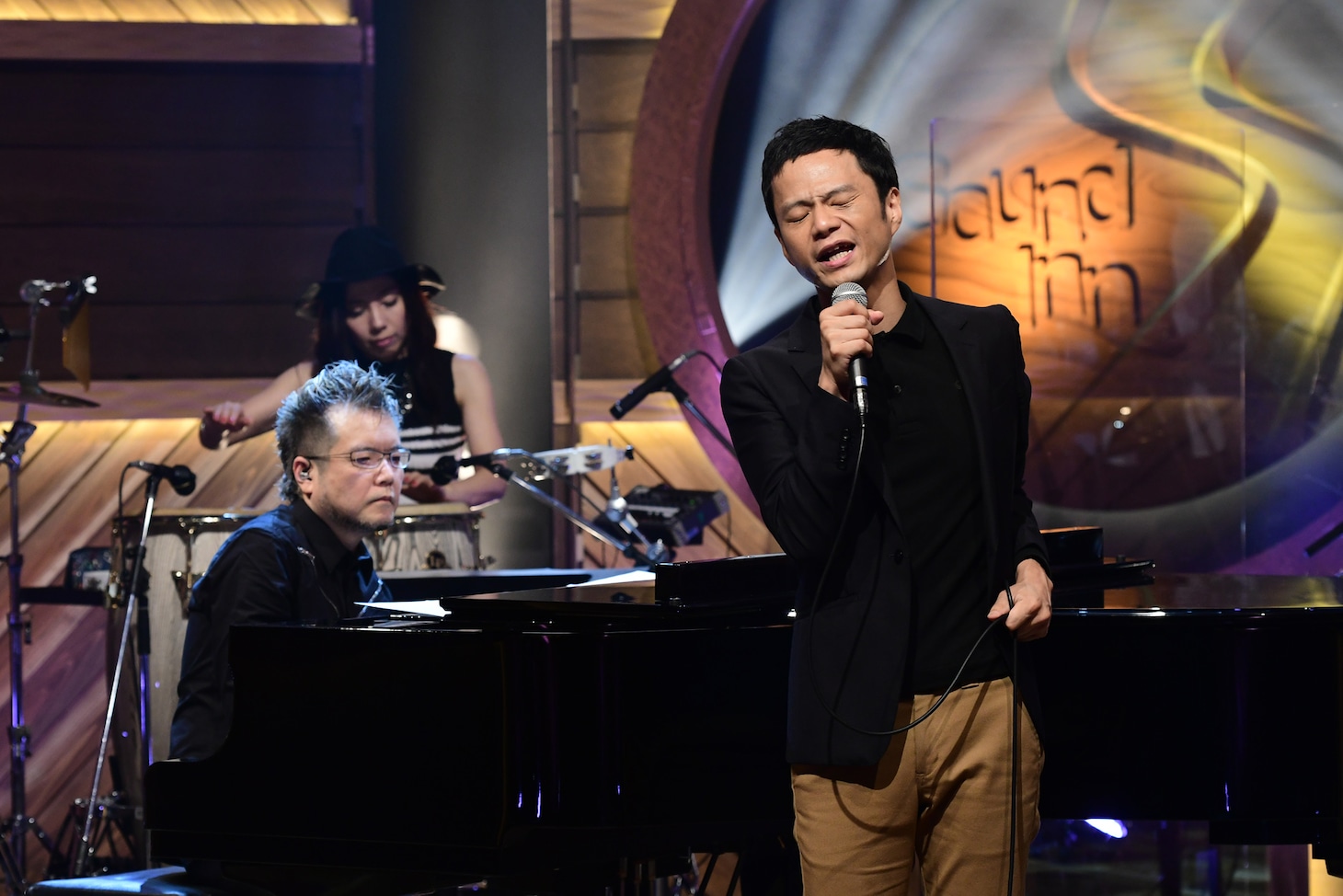 奇妙礼太郎と坂本昌之。(c)BS-TBS