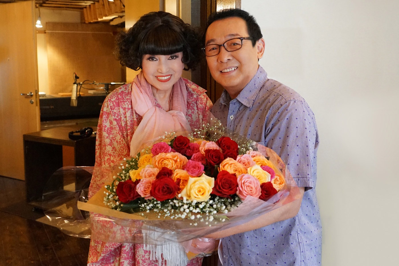 左から黒柳徹子、さだまさし。