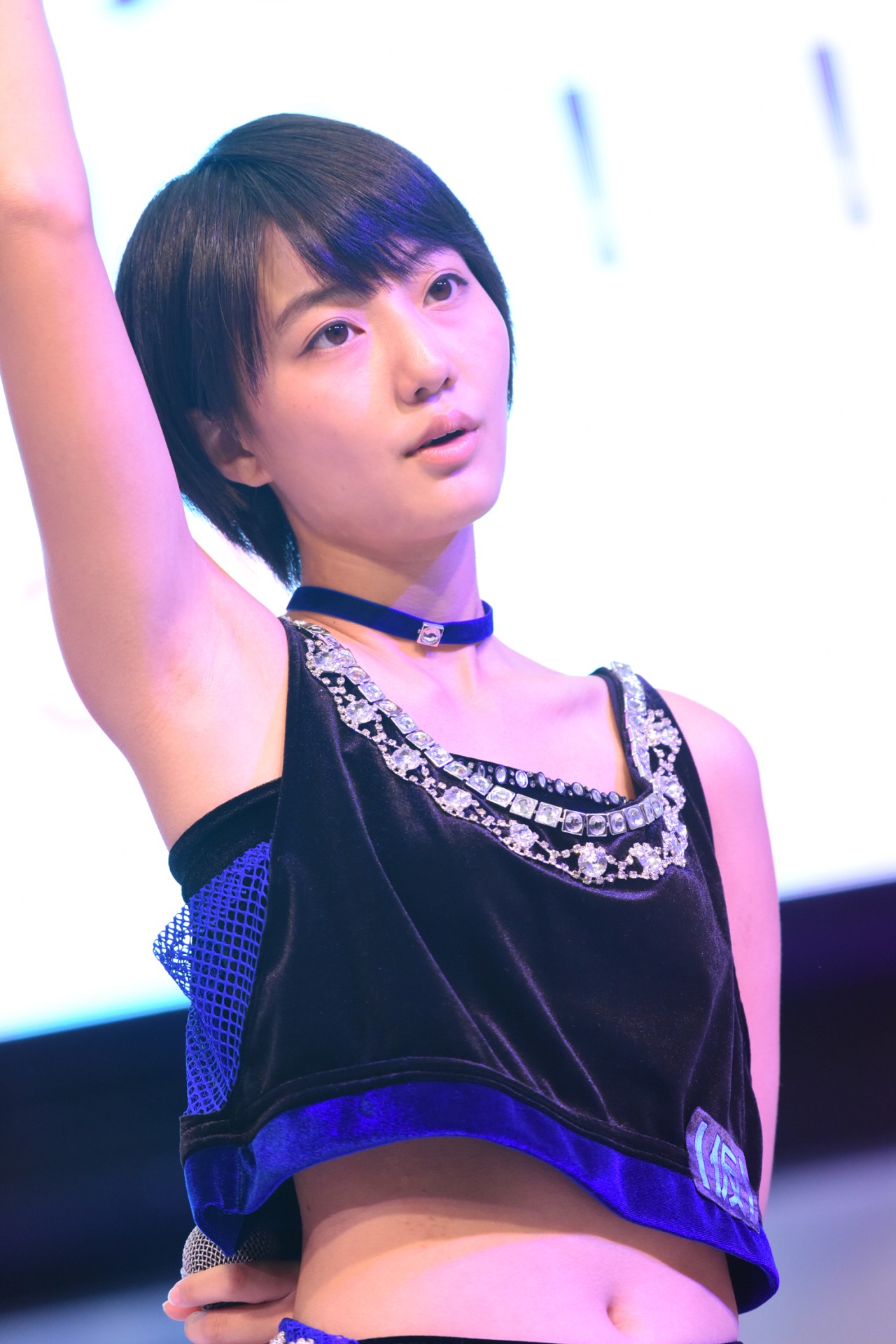 新井愛瞳