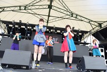 BiSによるライブの様子。