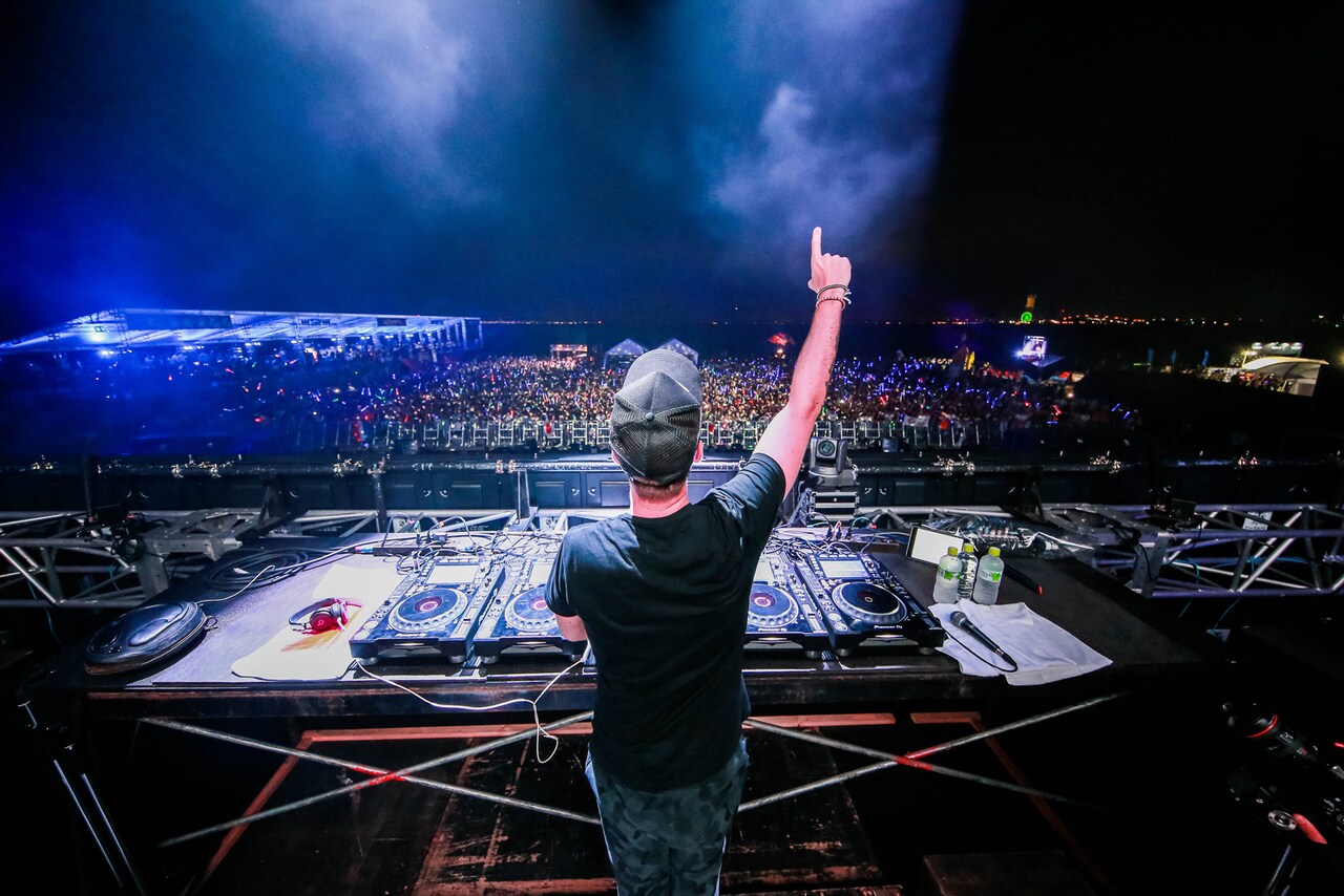 「MUSIC CIRCUS」で国内外アーティスト＆アイドルが熱狂ステージ