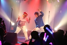 ONIGAWARA「1stインスタントカメラ・シングル『シャッターチャンス’93』リリース記念 ワンマンGIG＆インスタントカメラ撮影会」東京・渋谷TAKE OFF 7公演の様子。（Photo by nishinaga "saicho" isao）