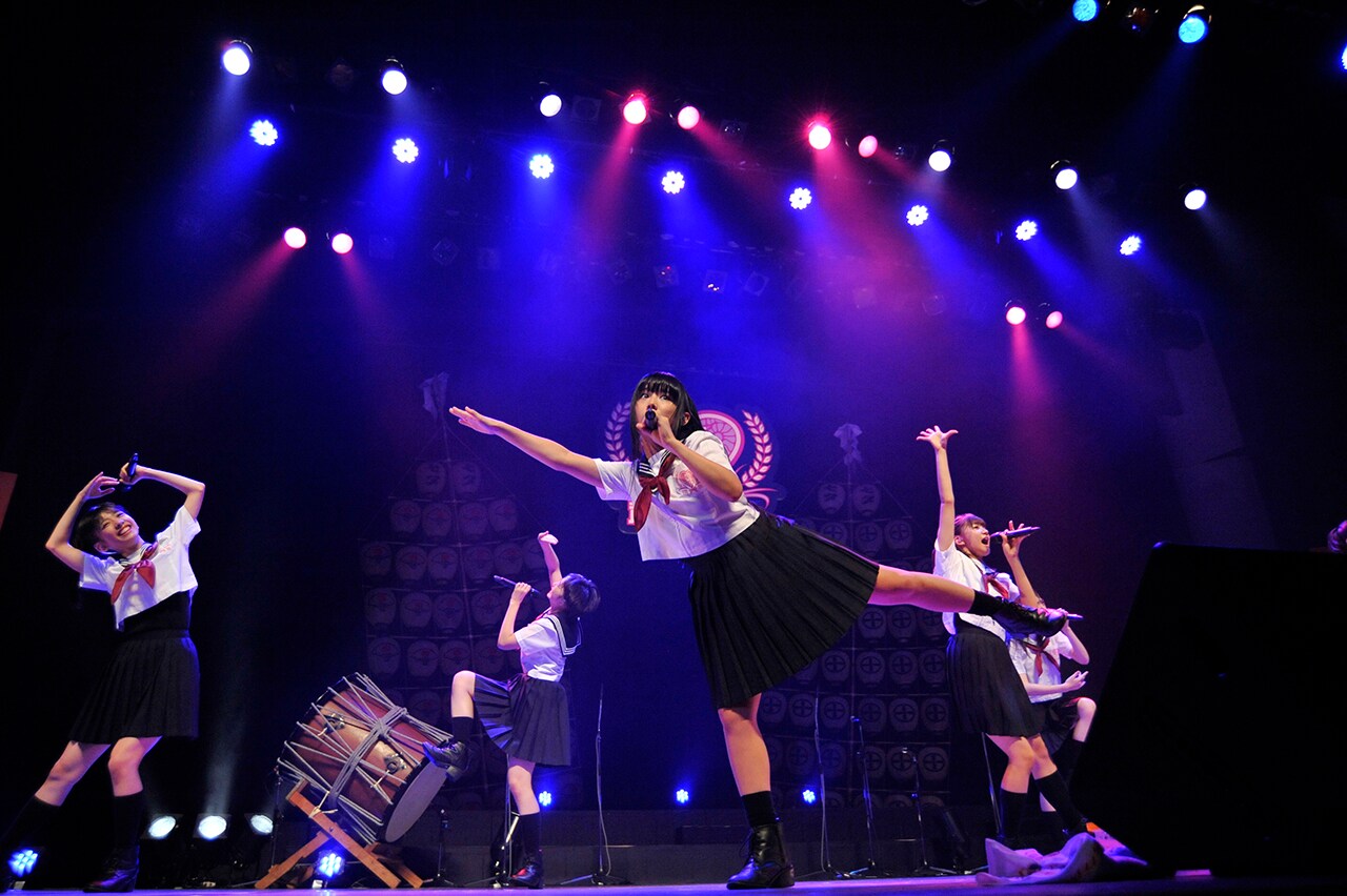 私立恵比寿中学「私立恵比寿中学秋田分校～地域と変革の学芸会～」秋田・秋田県民会館公演の様子。（撮影：鈴木竜典）