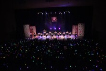 私立恵比寿中学「私立恵比寿中学秋田分校～地域と変革の学芸会～」秋田・秋田県民会館公演の様子。（撮影：鈴木竜典）