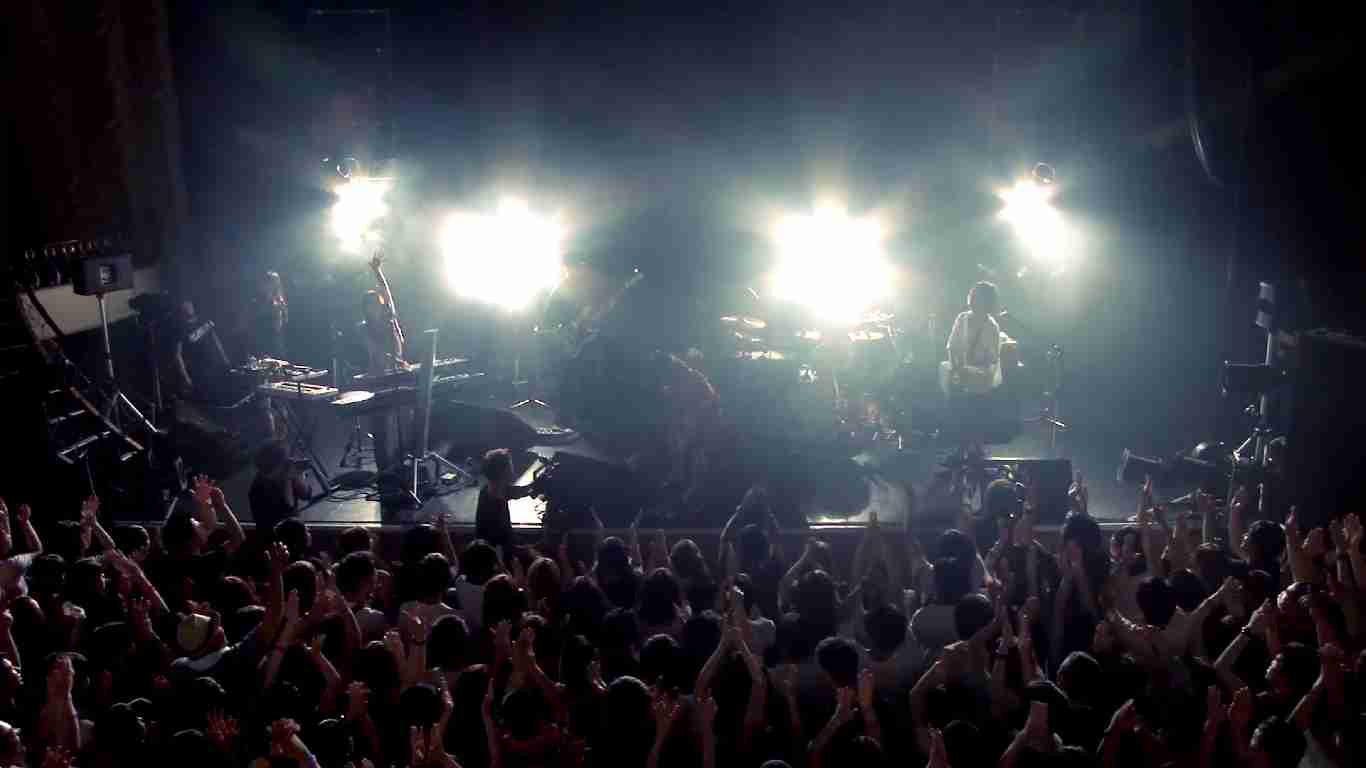 アカシック「日本凛々ツアー」最終公演の様子。