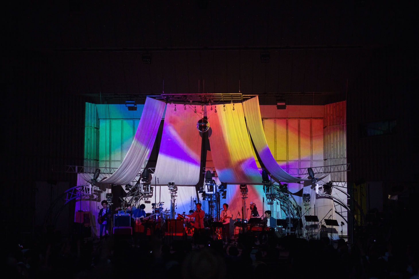 cero「Outdoors」東京・日比谷野外大音楽堂公演の様子。