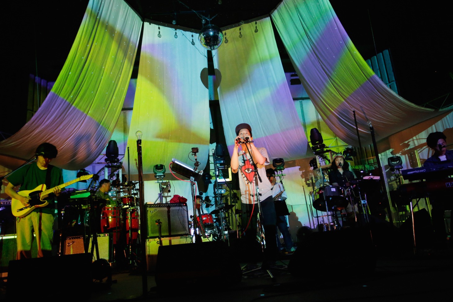 cero「Outdoors」東京・日比谷野外大音楽堂公演の様子。