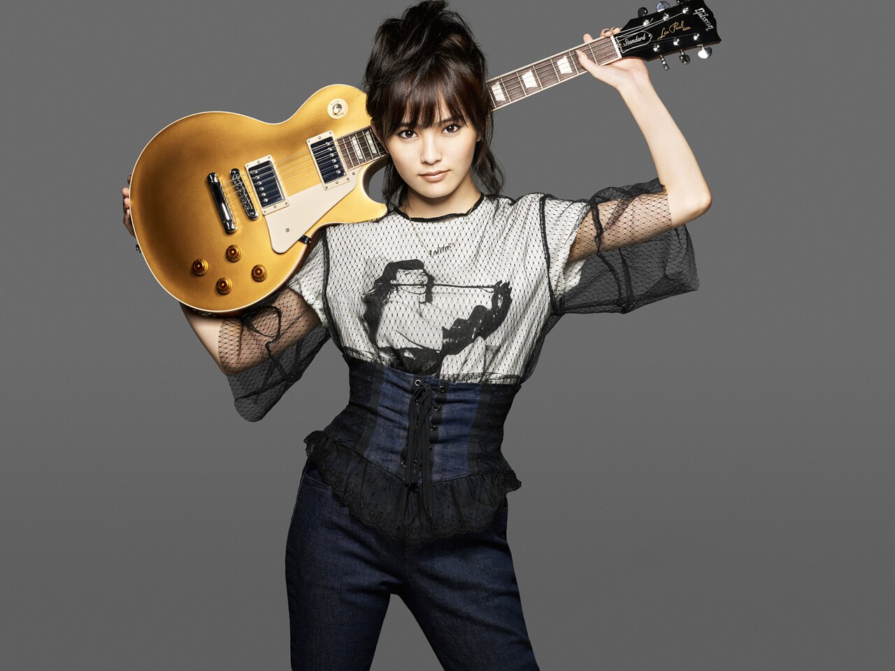 山本彩