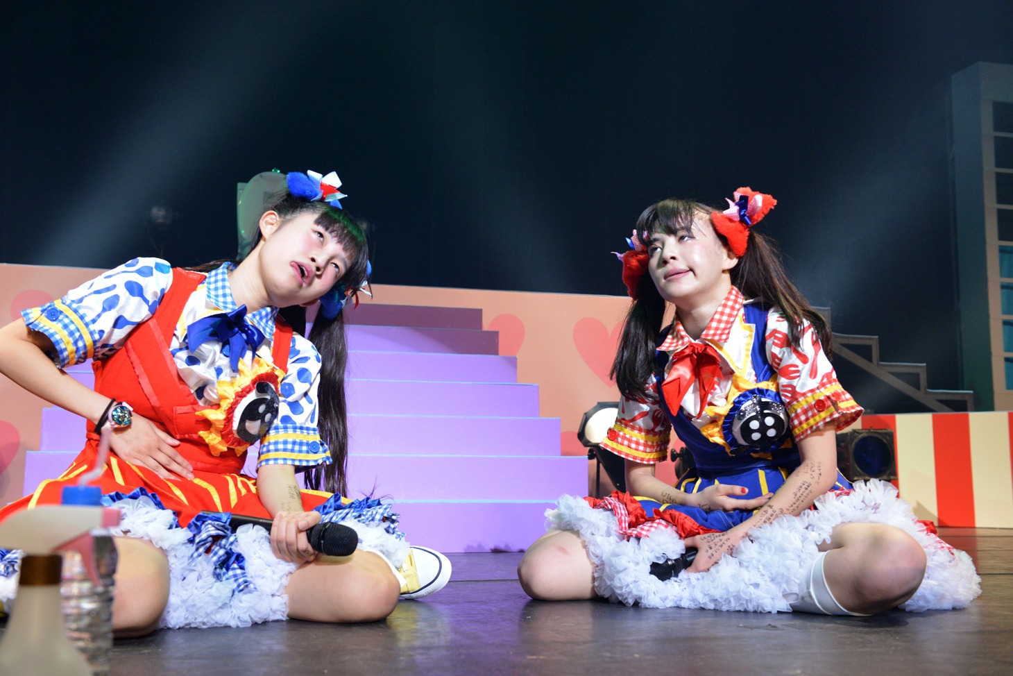 生ハムと焼うどん3rdワンマンライブ「破天荒な摩天楼」の様子。