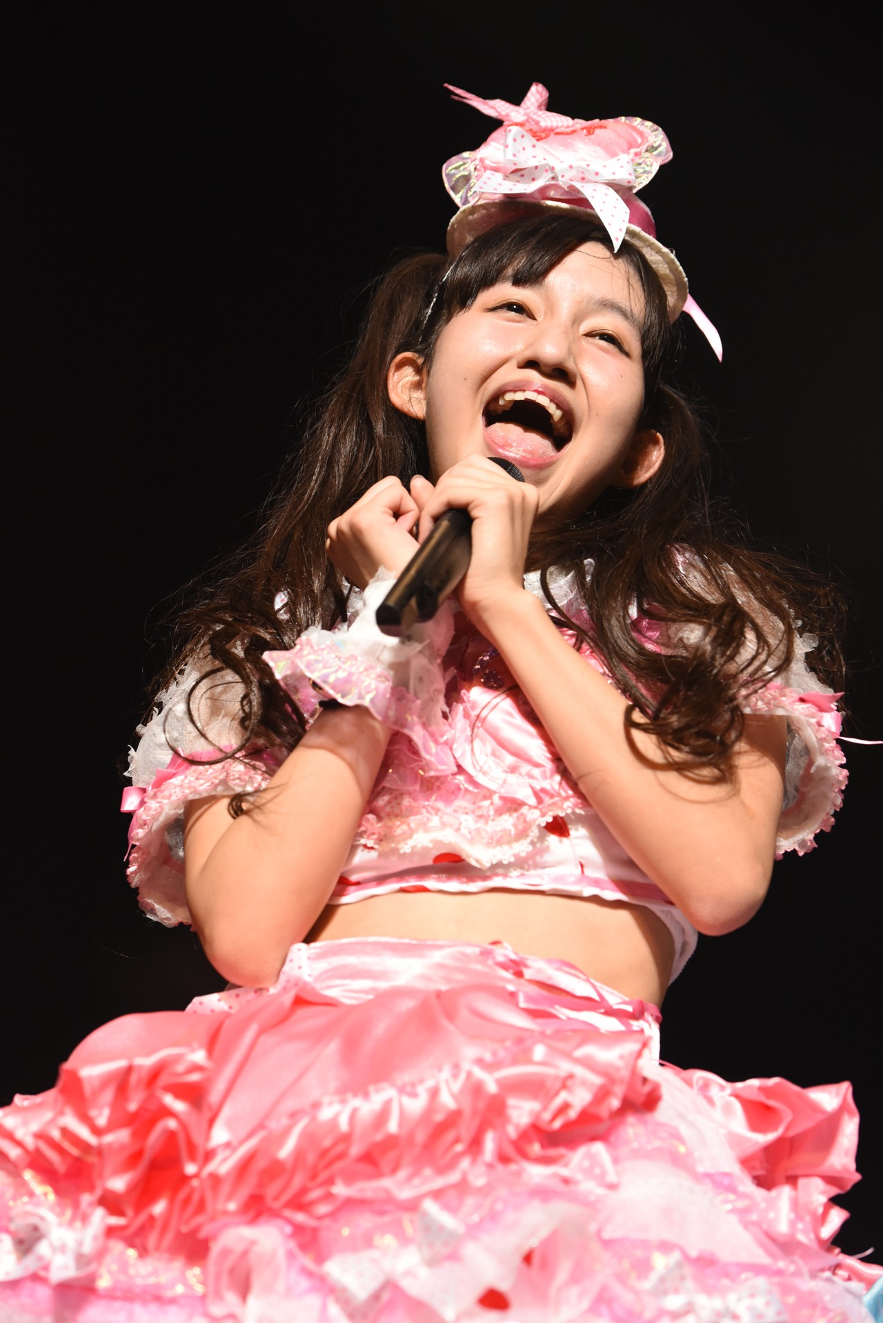 西井万理那