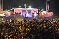 生ハムと焼うどん3rdワンマンライブ「破天荒な摩天楼」の様子。