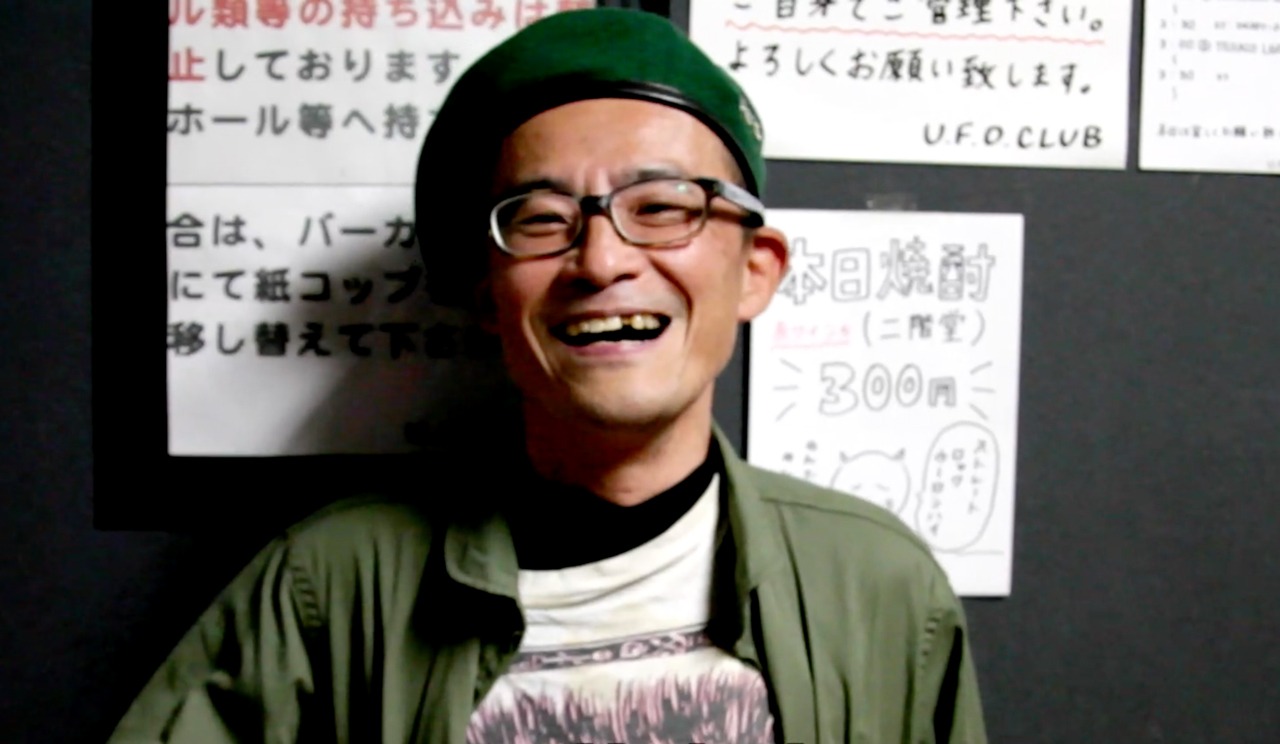 「GARAGE ROCKIN' CRAZE」のワンシーン。