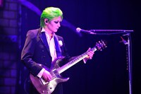 K.A.Z（VAMPS）（撮影：今元秀明、田中和子）