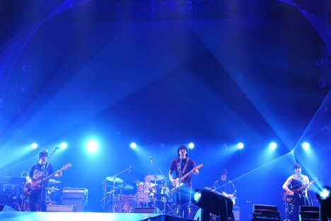 back number (c)テレビ朝日 ドリームフェスティバル 2016