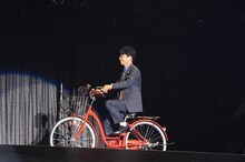 星野源 (c)テレビ朝日 ドリームフェスティバル 2016