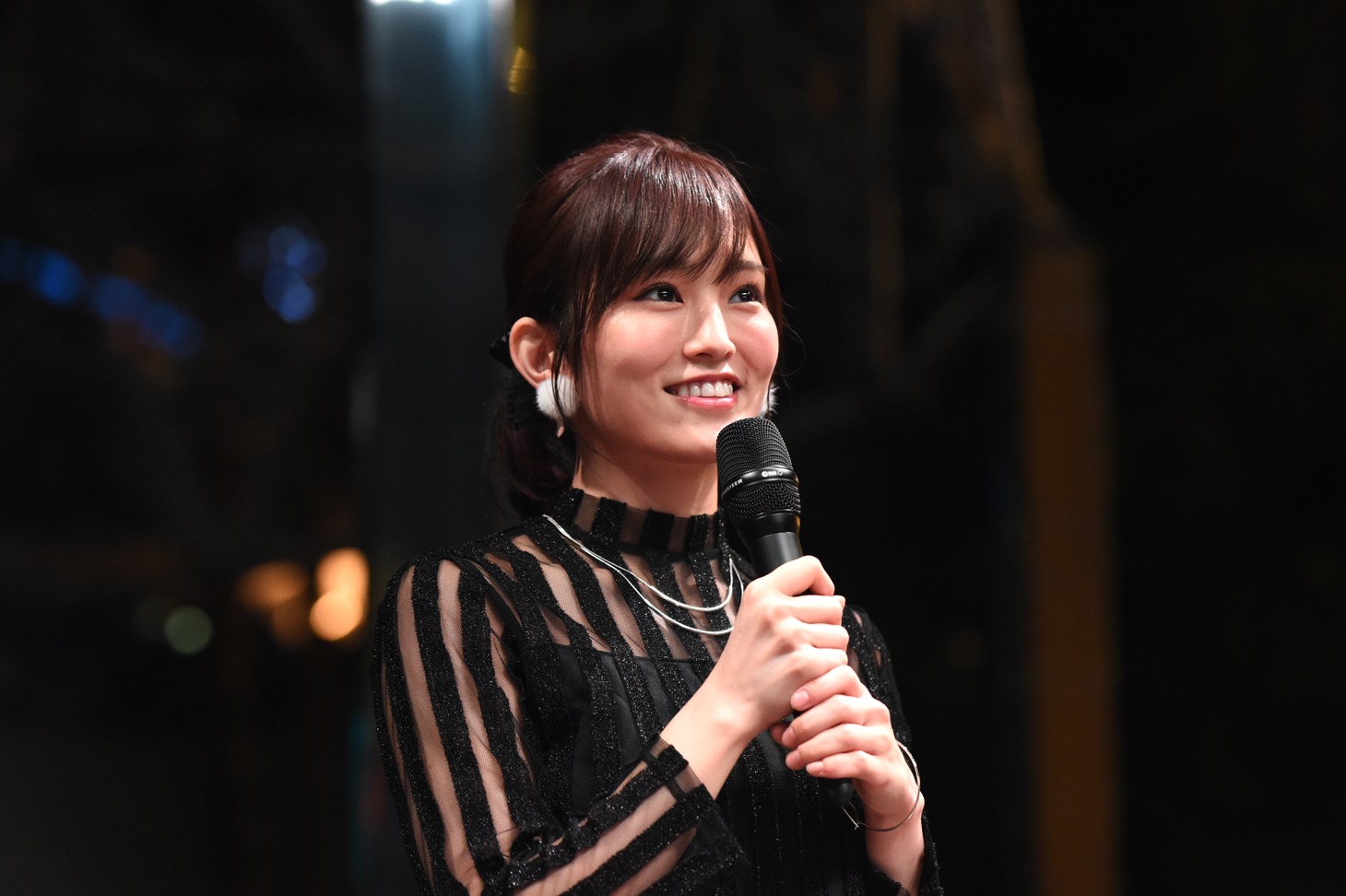 山本彩