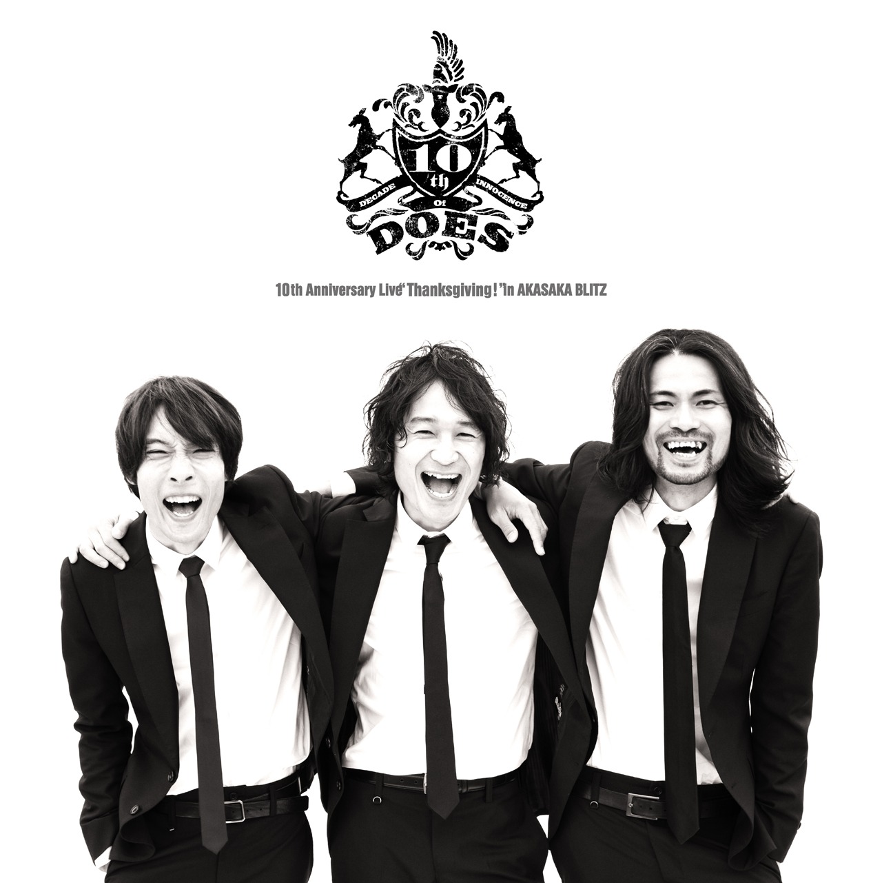 DOES「DOES 10th Anniversary Live『Thanksgiving!』in AKASAKA BLITZ」初回限定盤ジャケット