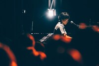 「蓮沼 X 執太」の様子。