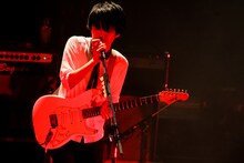 斎藤宏介（Vo, G）（Photo by Viola Kam [V'z Twinkle]）