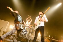 UNISON SQUARE GARDEN（Photo by Viola Kam [V'z Twinkle]）