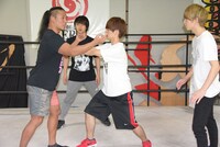 DISH//の公開練習の様子。