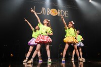 「LIVE HOUSE TOUR 2016 ～紅葉しに行こうYO！行脚だぎゃぁ～」大阪・なんばHatch公演の様子。