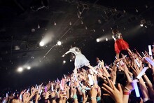 左からあの、しふぉん。（撮影：後藤壮太郎）