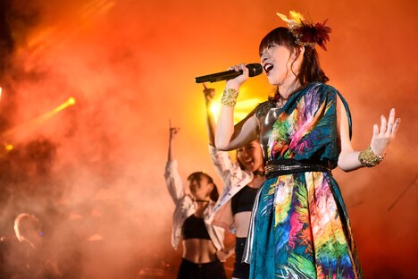 atsuko（Vo）（撮影：釘野孝宏）