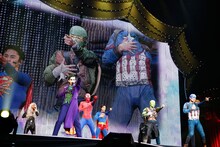 超特急（撮影：山内洋枝）