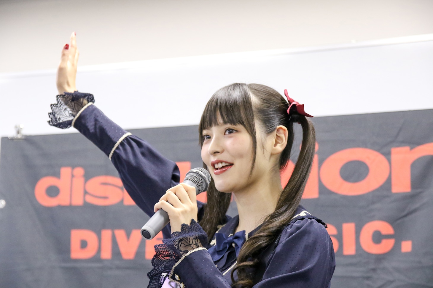 上坂すみれ