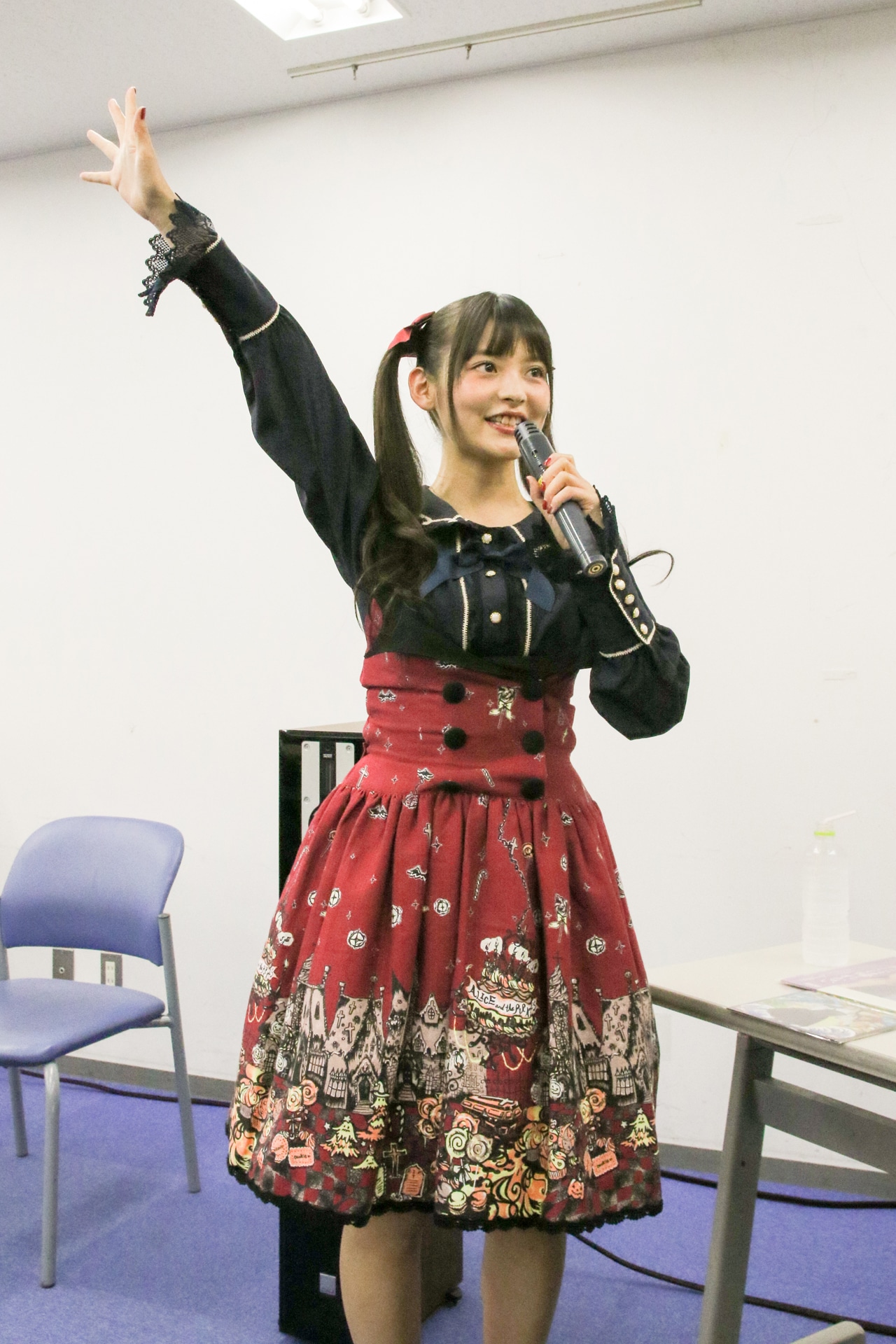 上坂すみれ