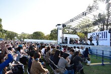 「浜崎貴司 集まれ！ オールクマモト GACHI スペシャル in 熊本城」の様子。(c) MICHIHARU BABA / AYAHA FUJII