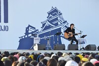 「浜崎貴司 集まれ！ オールクマモト GACHI スペシャル in 熊本城」の様子。(c) MICHIHARU BABA / AYAHA FUJII