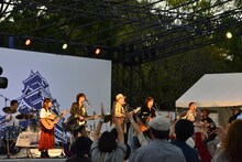 「浜崎貴司 集まれ！ オールクマモト GACHI スペシャル in 熊本城」の様子。(c) MICHIHARU BABA / AYAHA FUJII