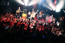 挫・人間「りりぱ・わんまん “ちょおじつりょくはせんげん”」東京・WWW公演の様子。（撮影：新倉映見）