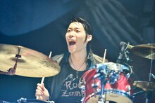 ジェットセイヤ（Dr / go!go!vanillas）（撮影：橋本塁［SOUND SHOOTER］）